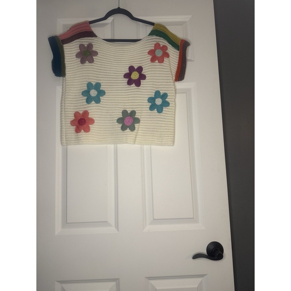 J. nna Short Sleeve Crochet Floral Appliqué Sweater Short Sleeve Medium Nwt $52